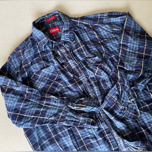bundle of 2 button up flannels oversized - Picture 4 of 4